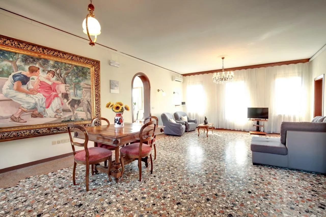 Tre Archi Apartment Venice